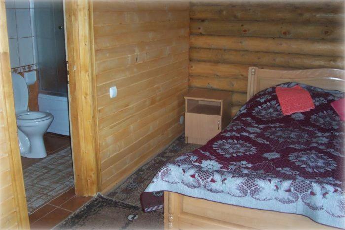 Boykivskiy Dvir Hotel Yasenitsa Zamkova ภายนอก รูปภาพ